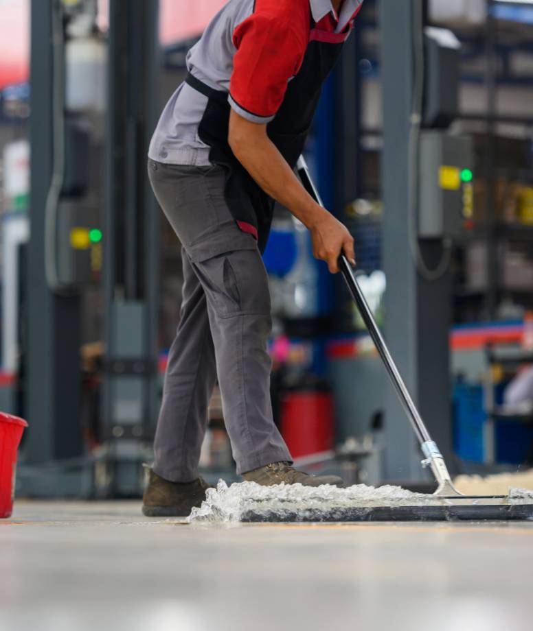 img Warehouse Cleaning Indianapolis